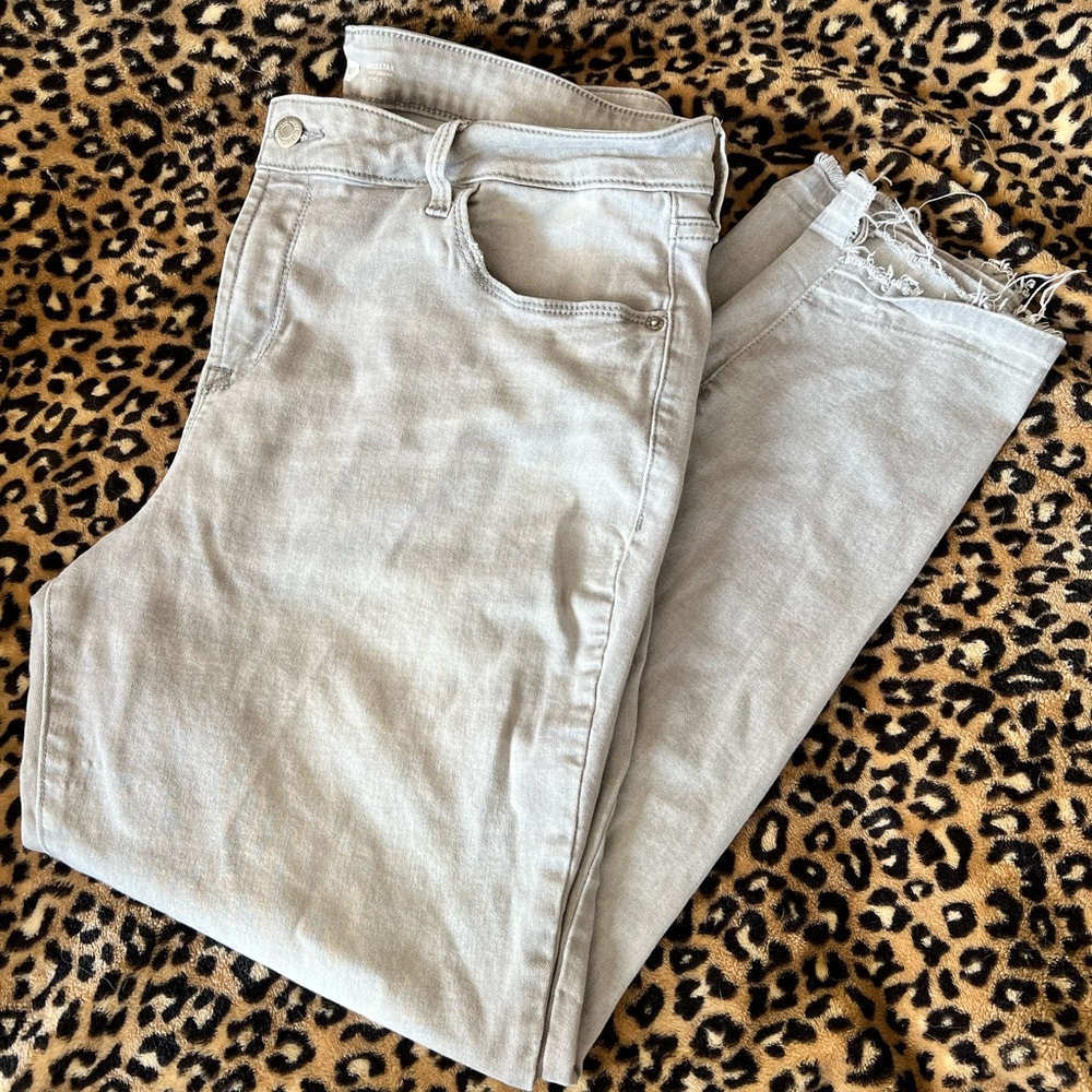 Light Grey Super Skinny Rockstar Old Navy Jeans- Size 14
